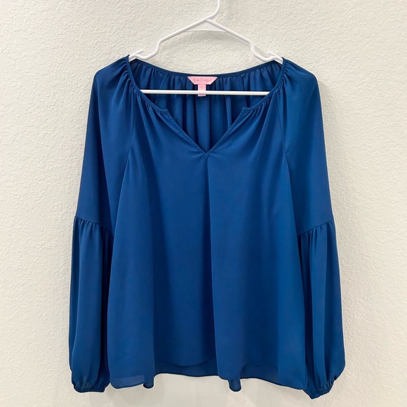 🛑SOLD🛑 Lilly Pulitzer Charleigh Top - Picture 2 of 6
